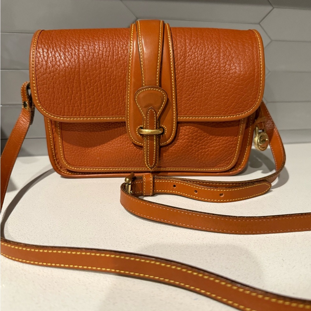 Vintage Dooney and Bourke R125 Pocket Equestrian East West Flap